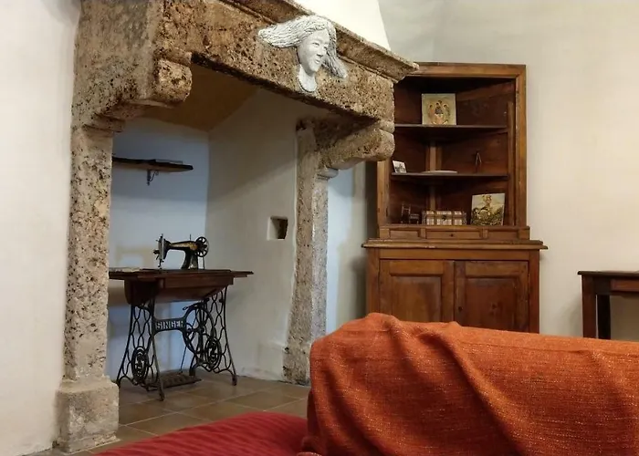 La Corte Di Sabatino